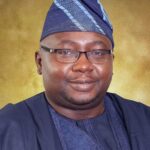 Bayo_adelabu_profile_picture (1)