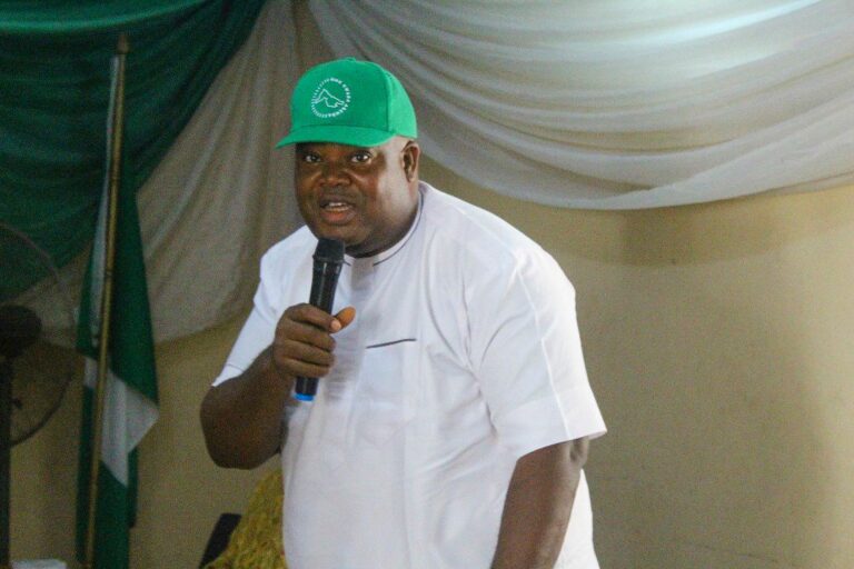 A-professor-of-politics-and-governance-Bakare-Talabi-768x512